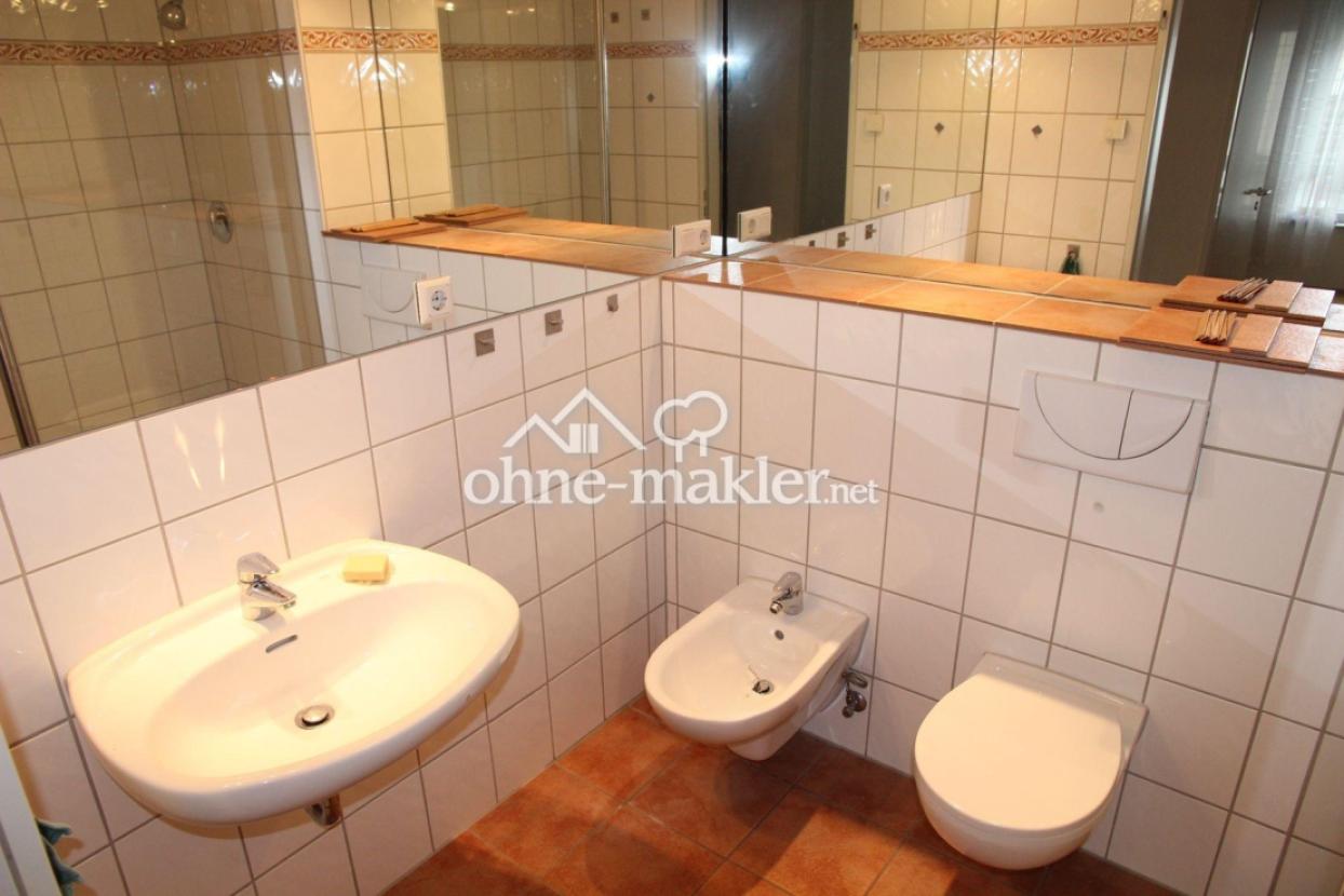 Badezimmer Ansicht 1