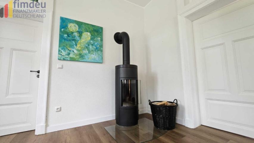 Kamin Haupthaus Büro