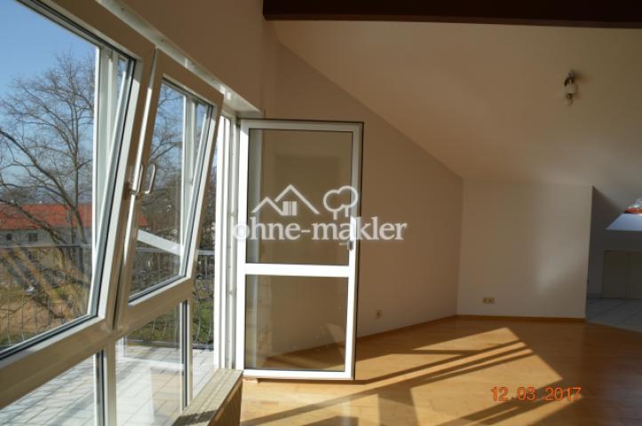 Hauptzimmer Südfensterfront
