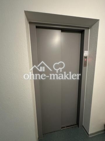 12_Aufzug geschlossen