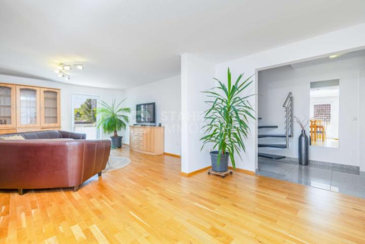 Wohnzimmer OG