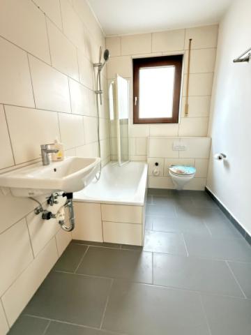 Badezimmer mit Wanne