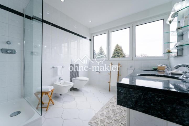 Badezimmer OG 