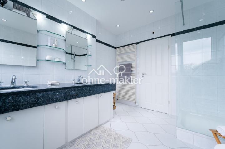 Badezimmer OG