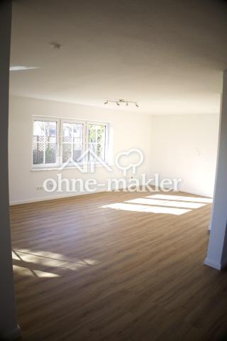 Wohnzimmer (vom Essbereich)