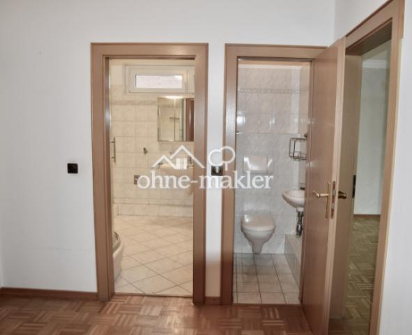 Blick auf Bad und Gäste WC