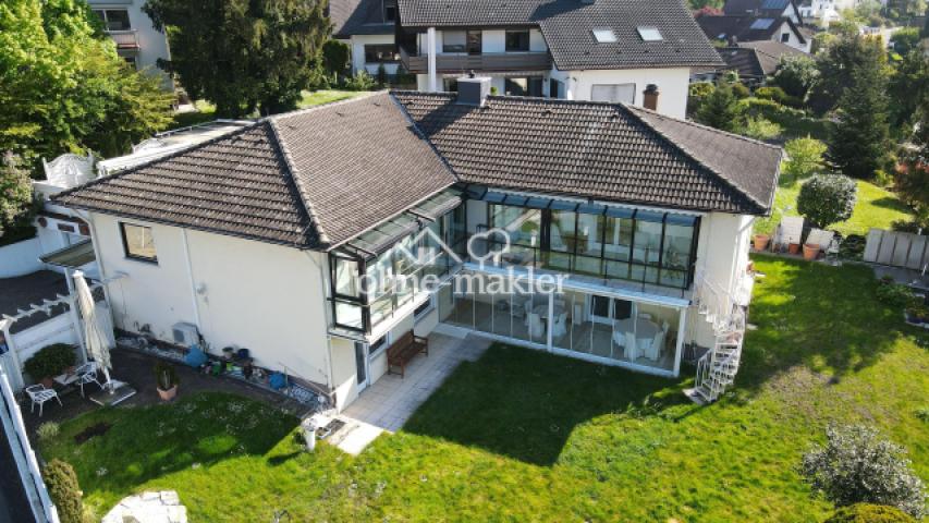 Blick auf die Wintergärten