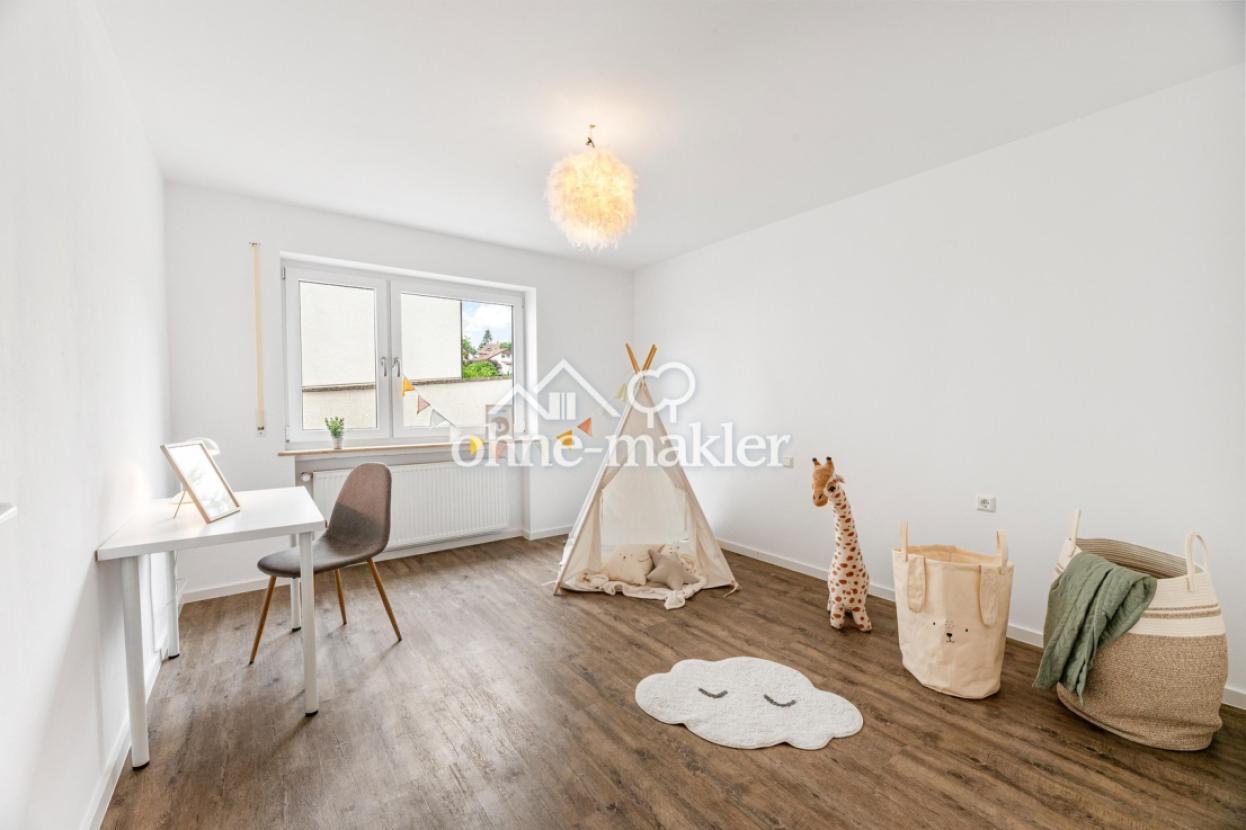 Zimmer 1: Kind / Büro