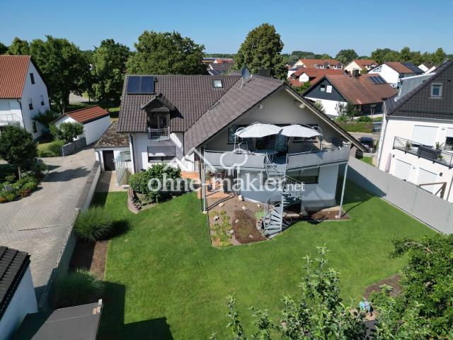 Garten mit Brunnen, Balkon