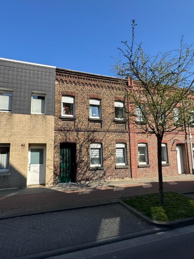 Straßenansicht