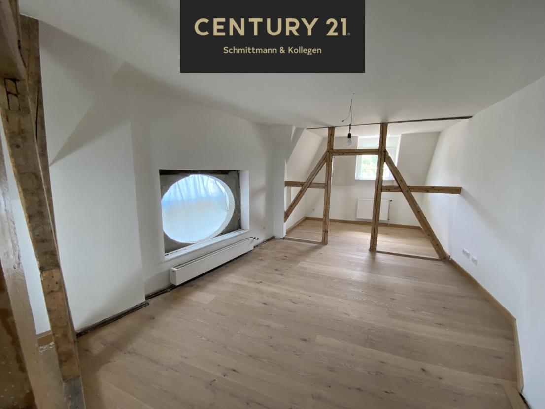 Titelbild mit Rundfenster