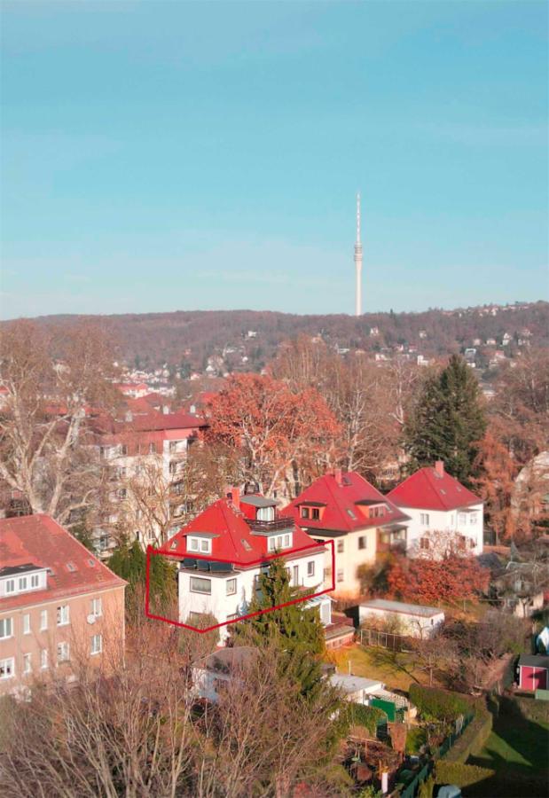 Luftaufnahme-mit-Umgebung