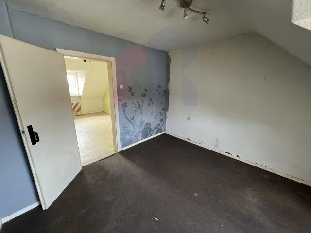 20241203_094335030_iOS