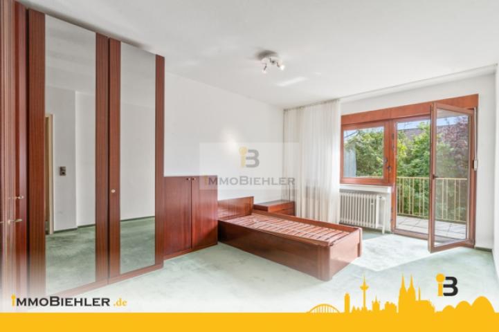 Schlafzimmer mit Balkon