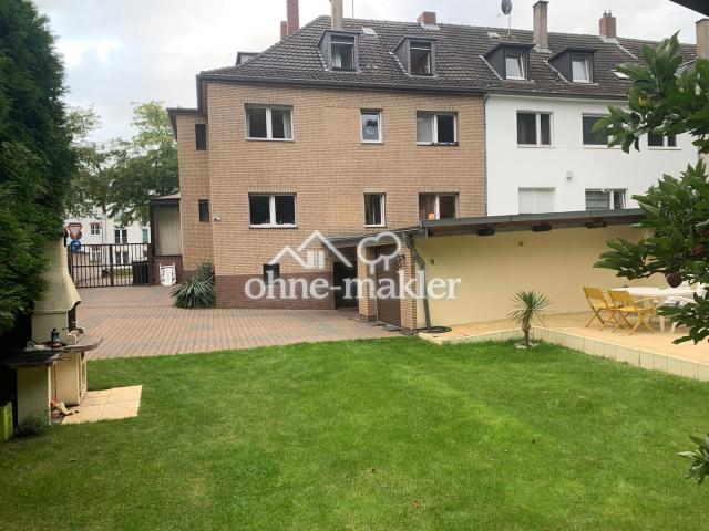 Perspektive aus dem Gartenhaus