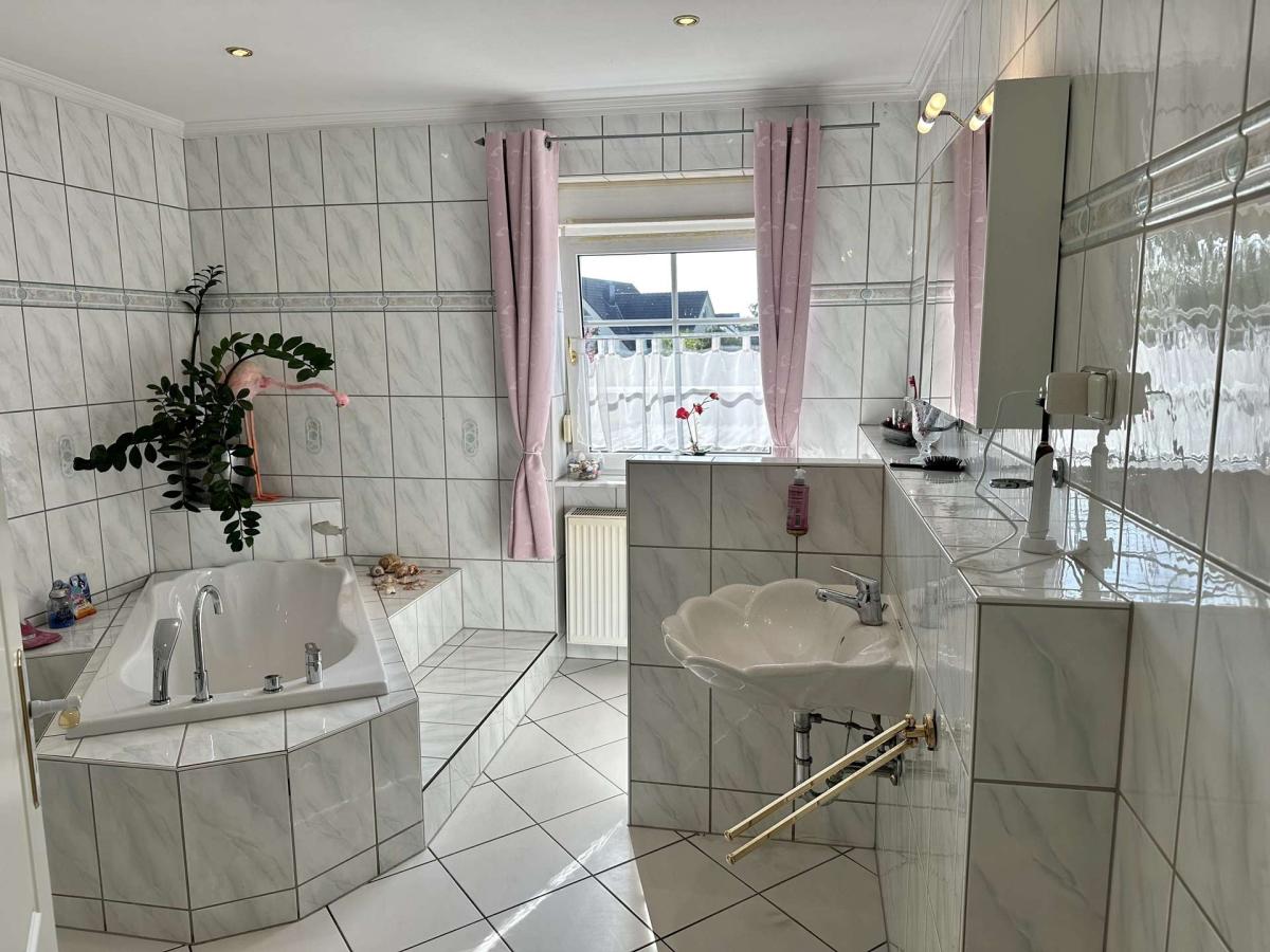 WRS Immobilien - 2. Badezimmer