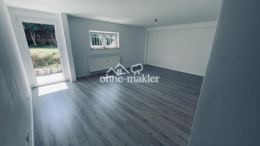 UG - Zimmer mit Gartenausgang