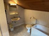 16 OG Bad mit Badewanne