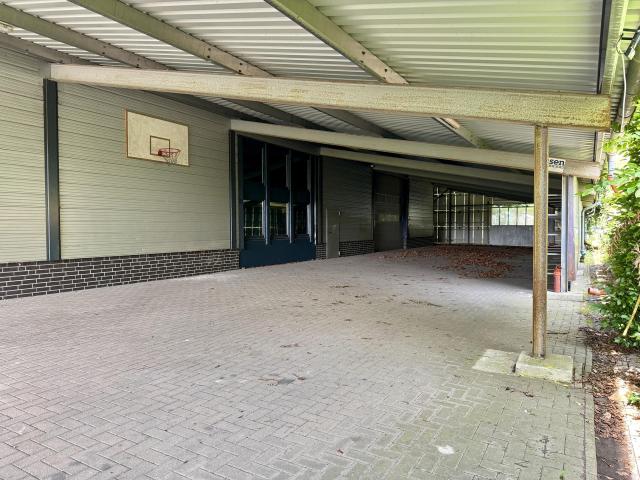 Halle Überdachung