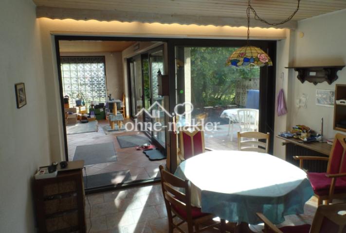 Wohnzimmer - Blick zum Garten