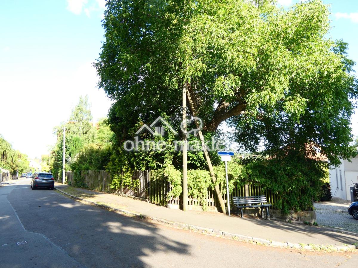 Straßenansicht Bauplatz