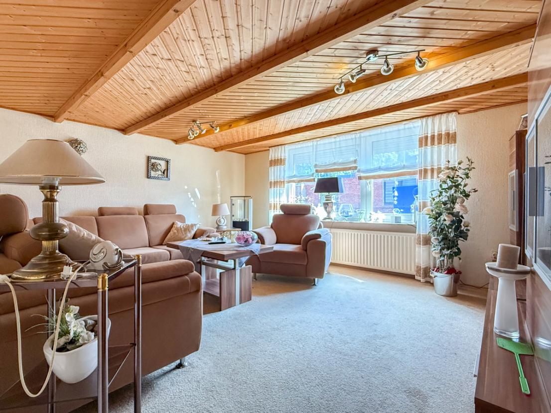 Wohnzimmer Hauptwohnung