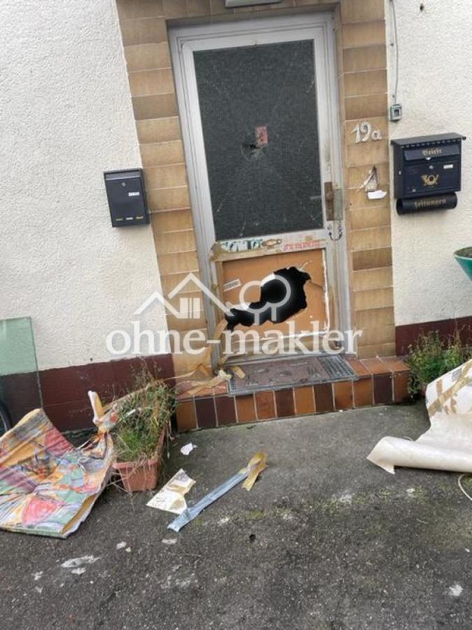 Die Eingangstür zum Haus 19a