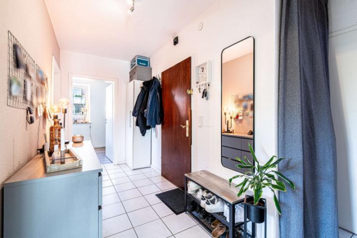 Flur / Eingangstüre