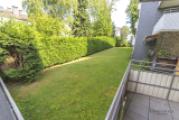 Sehr gepflegter Garten direkt angrenzend an Ihren Balkon