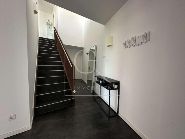 Diele mit Treppenaufgang