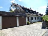 Garage + Einzelstellplatz 