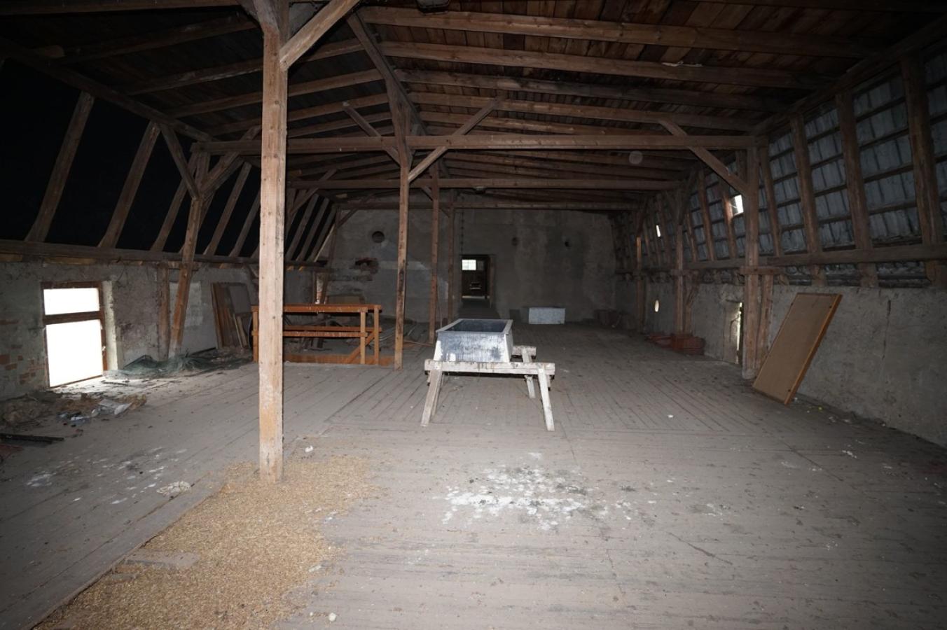 Dachboden 3 Scheune gegenüber dem Bauernhaus