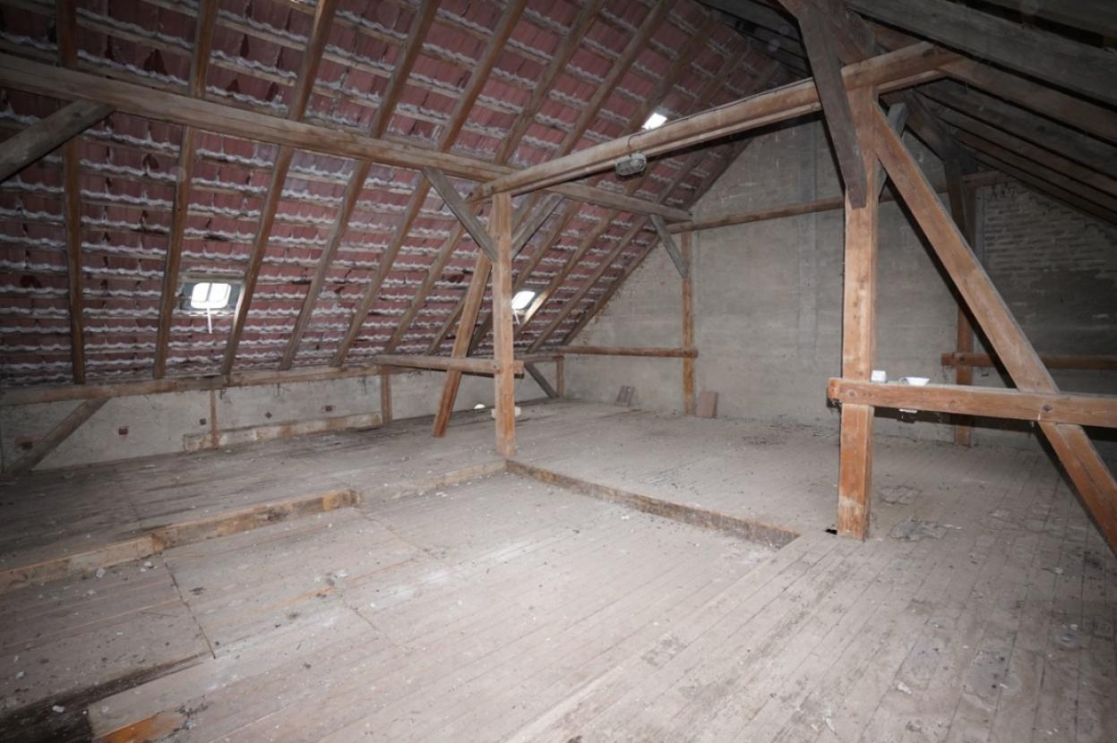 Dachboden Scheune gegenüber dem Bauernhaus