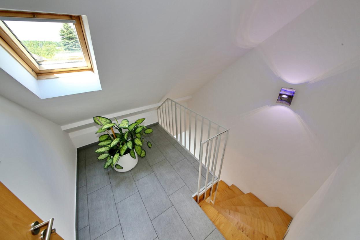 7051-Treppenaufgang - 0025