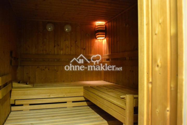 EG:Sauna mit Nasszelle