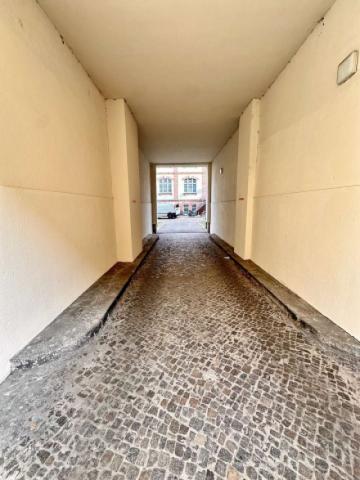 Hofeinfahrt zum Gebäude 