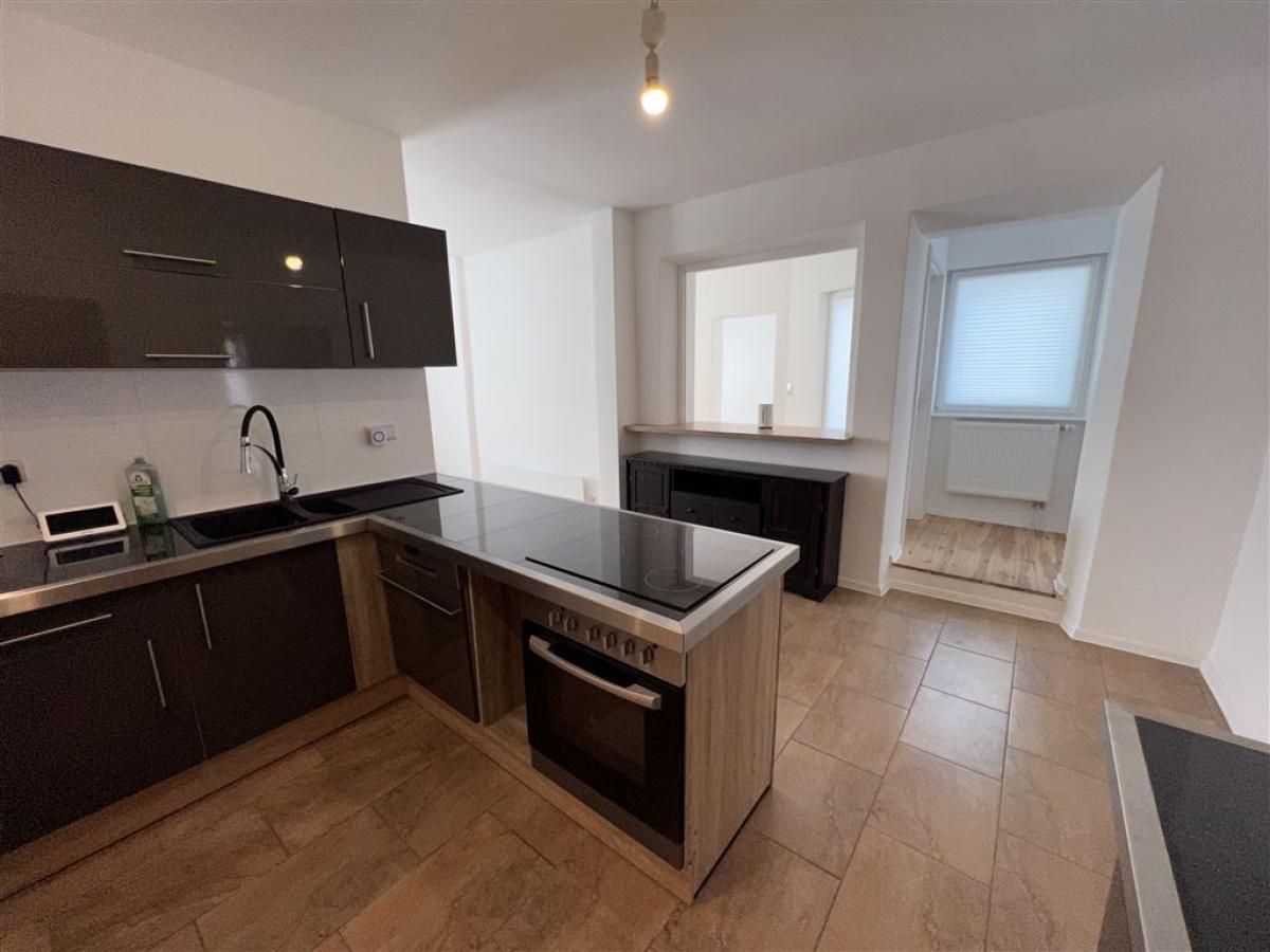 Modern und offen geschnitten 