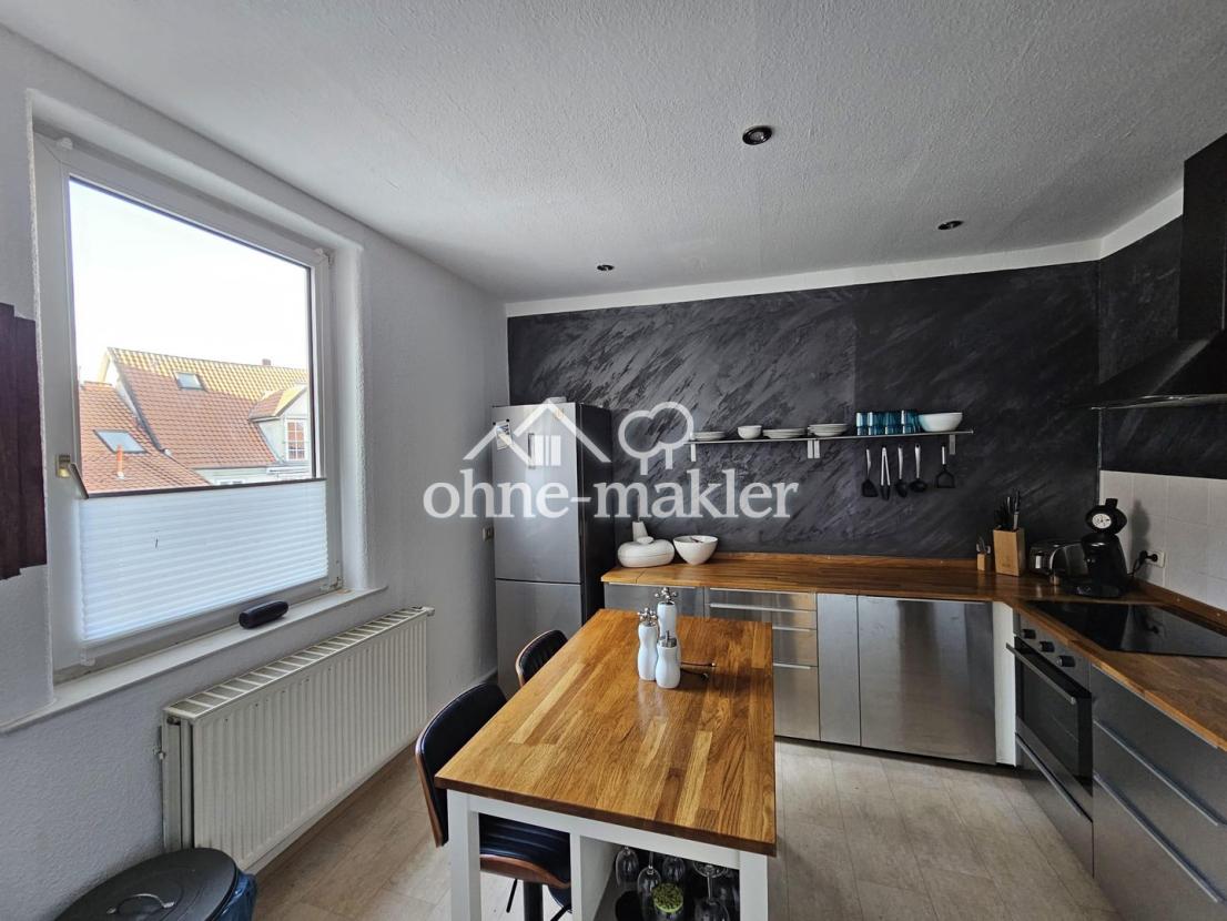 Einbauküche mit Fenster