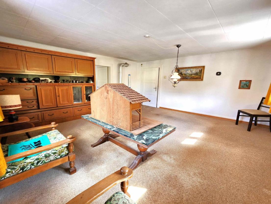 1.OG Zi links Bild 2