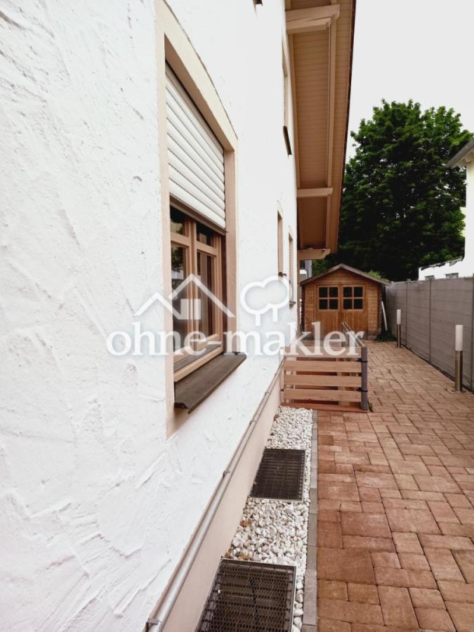 Ostseite mit Kellereingang