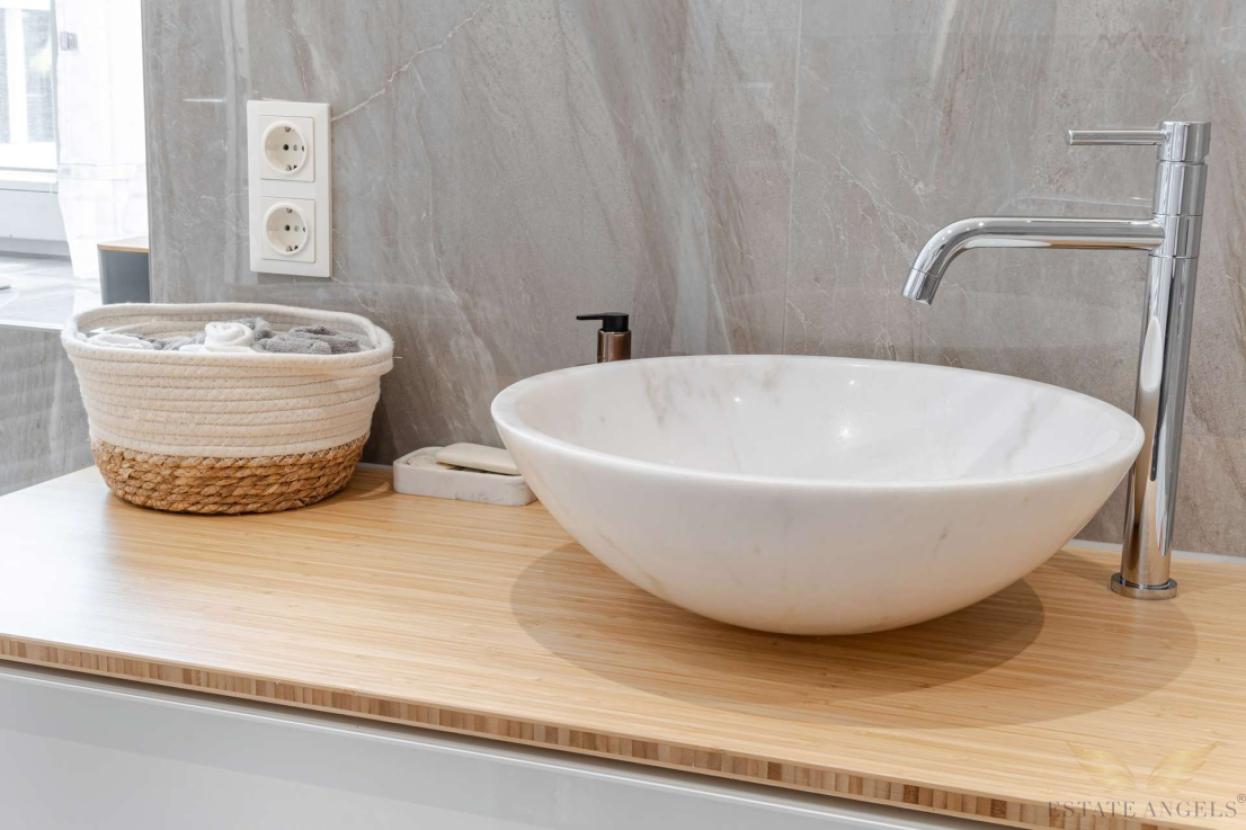 Hochwertige Badausstattung