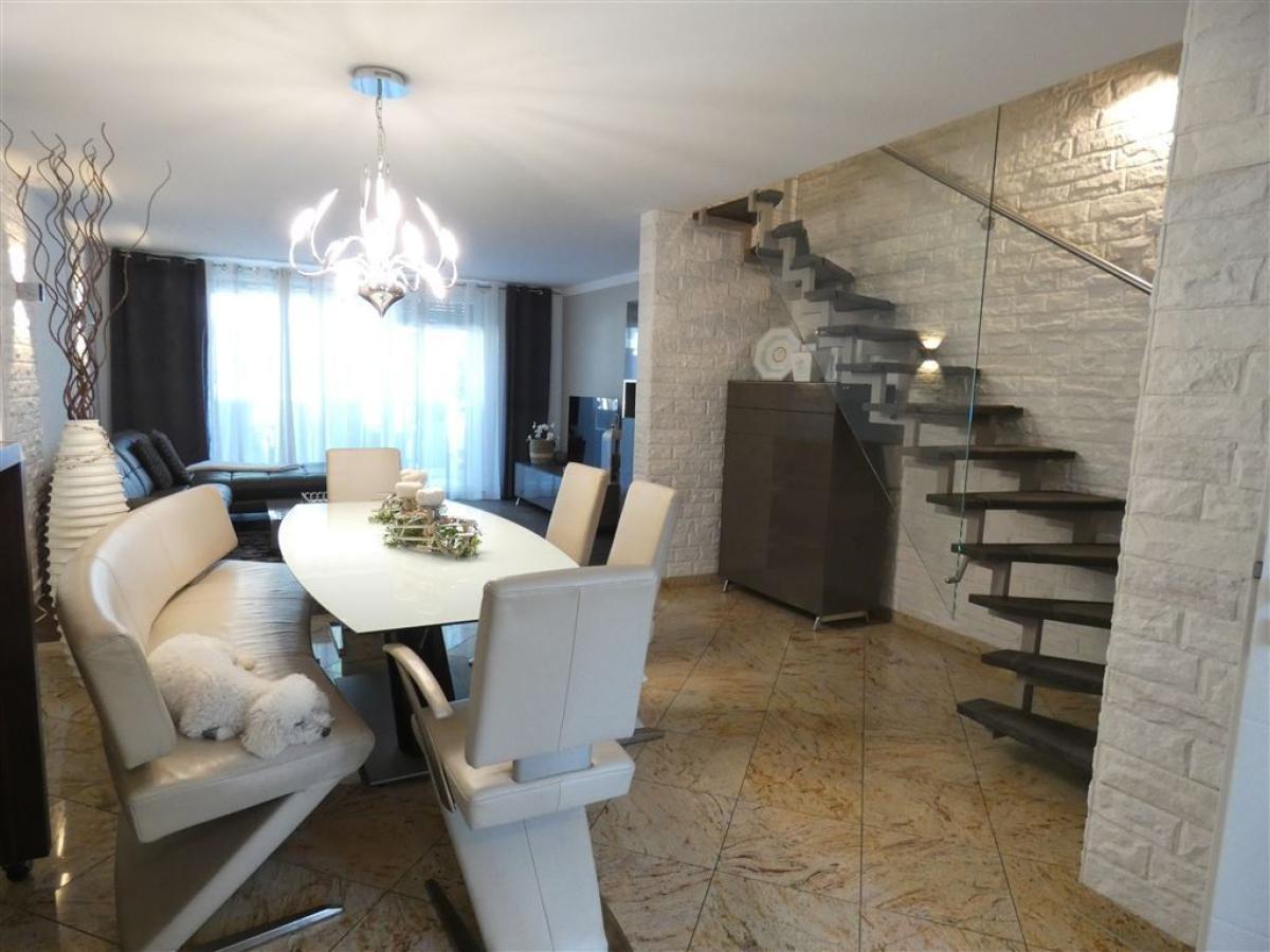 pompöser Treppenaufgang