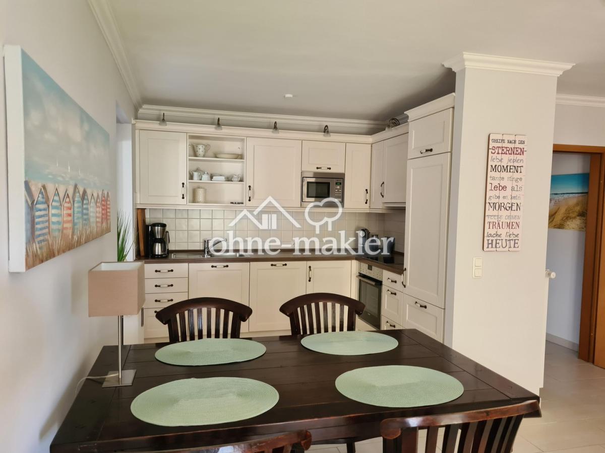 Wohnzimmer, Küche, Essplatz