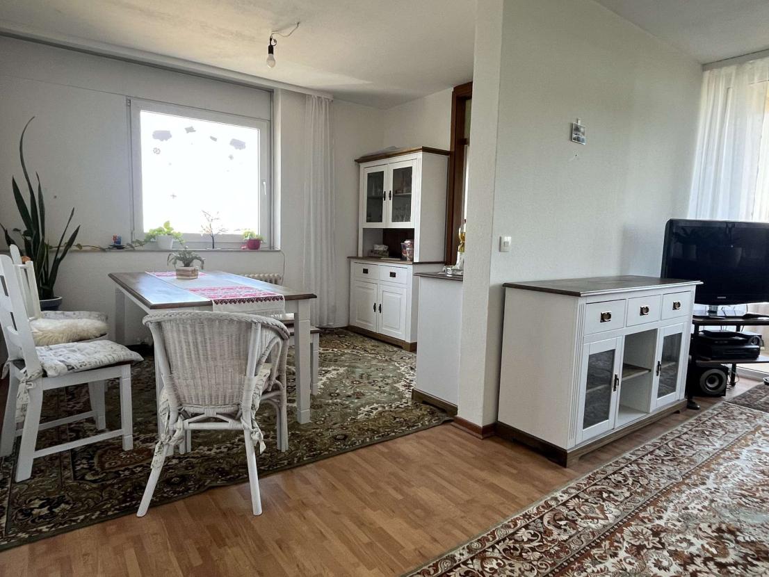 Küche mit Blick zur Küche 