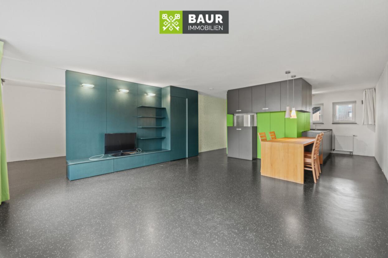 Wohn-Essbereich mit integrierter Küche