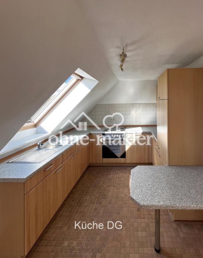 Einbauküche im Dachgeschoss