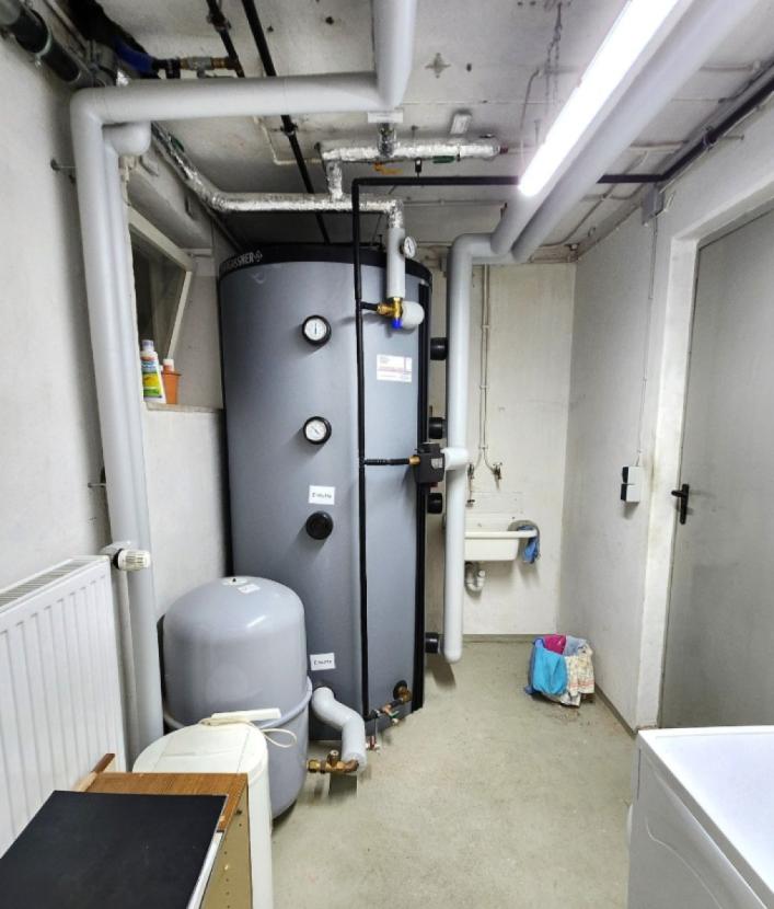 22 Warmwasserspeicher