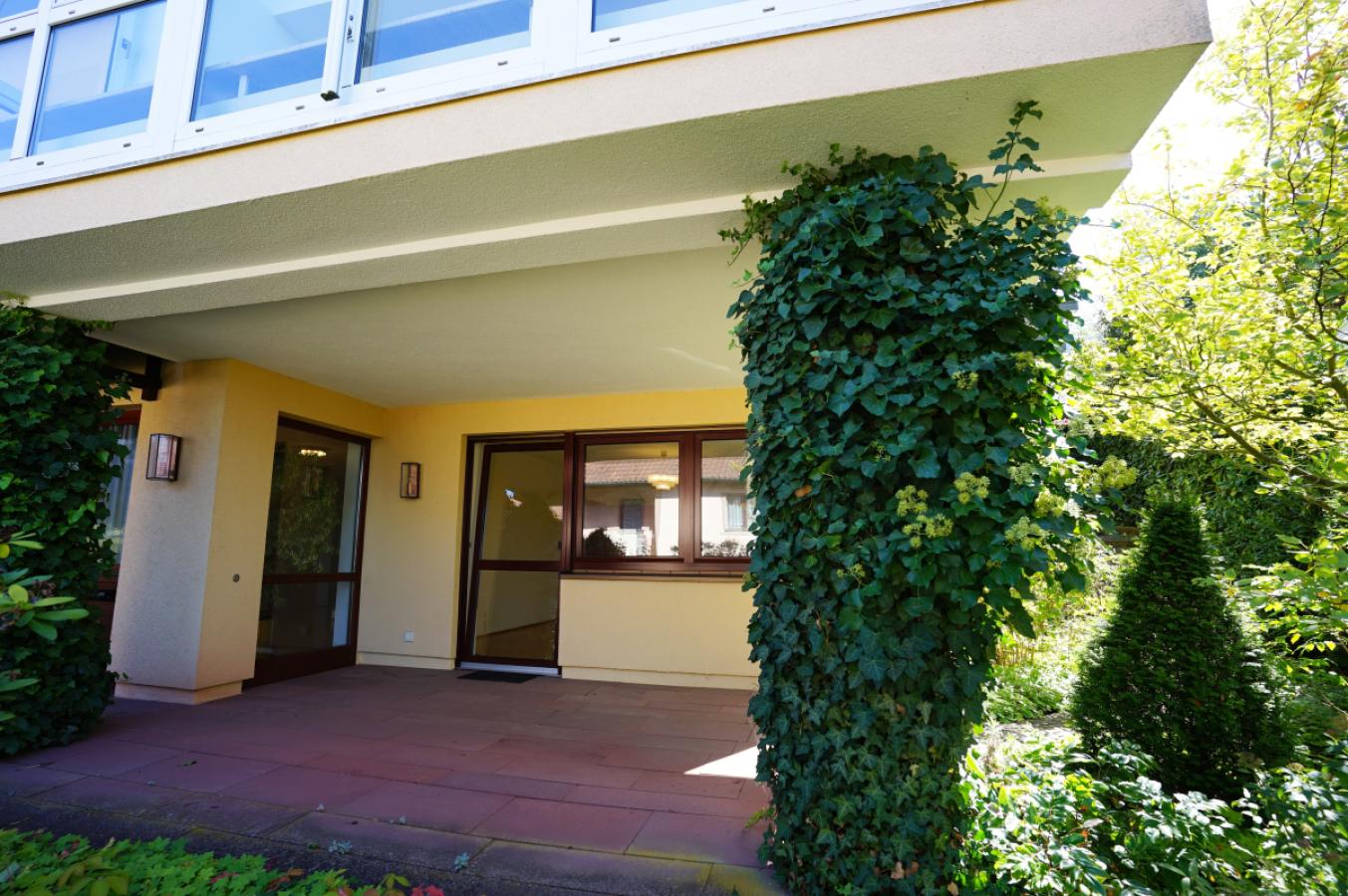 7-Terrasse überdacht Zimmer 1 im UG