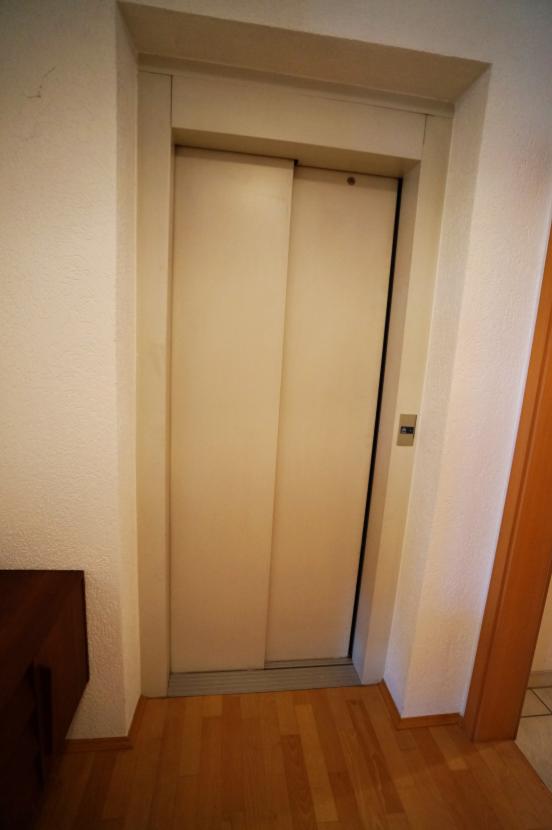 23-Aufzug von UG zu DG