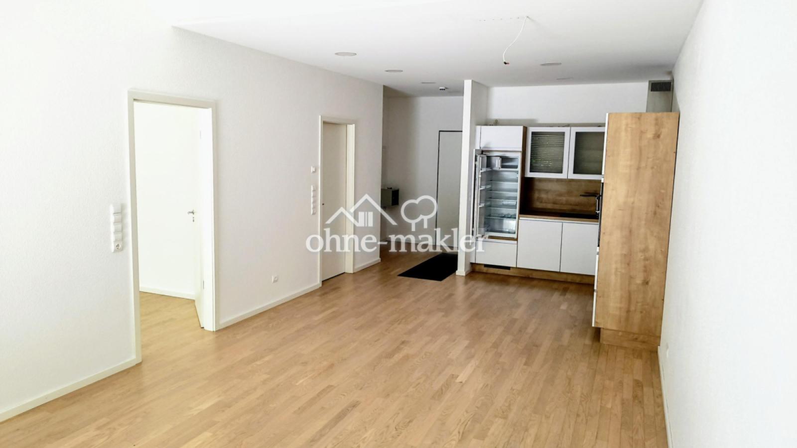 Blick auf Flur, Küche SZ-Tür